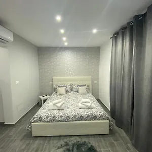 Apartment Nicolai 165, Bari