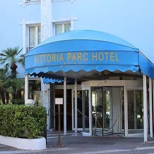 Vittoria Parc מלון
